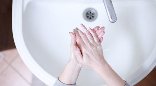 Nagelpflege Tipps: Hand- und Nagelpflege für Pflegepersonal